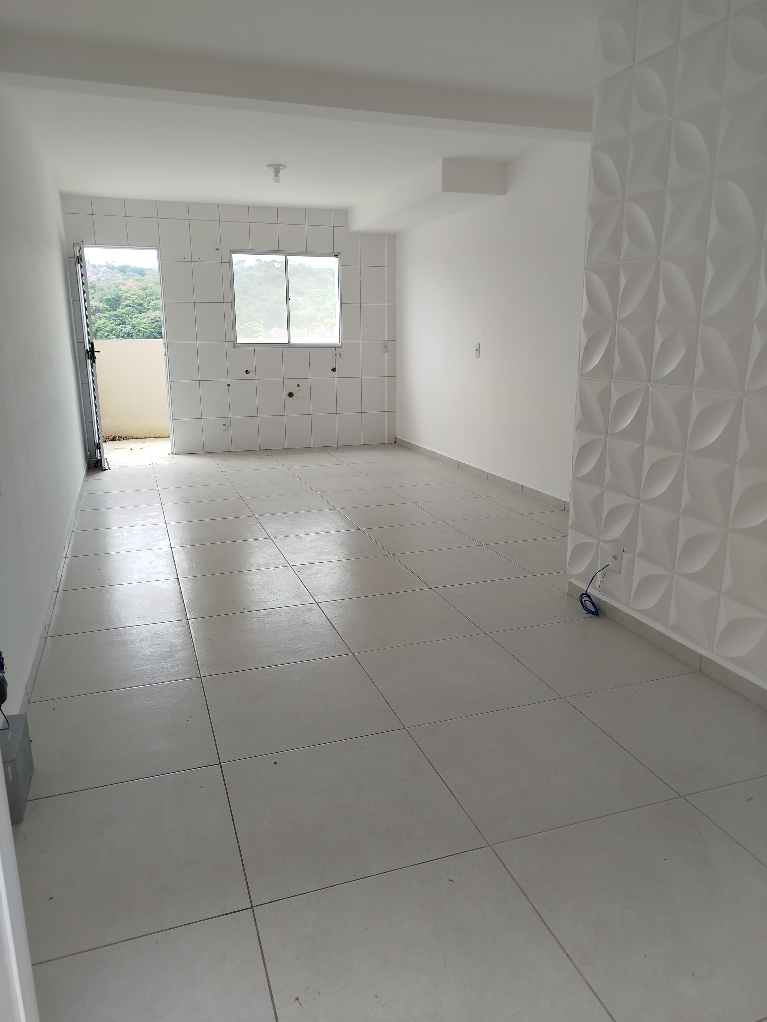 Sobrado a venda em condomínio fechado