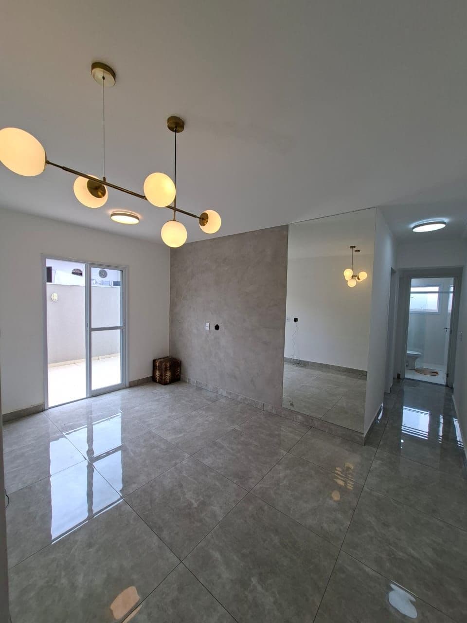 Apartamento com quintal privativo à venda na Vila Bocaina, Mauá